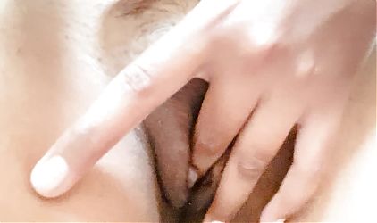Desi Indian sexy hairy pussy fingering